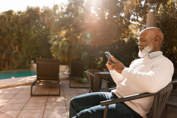 Advertising & Partnerships